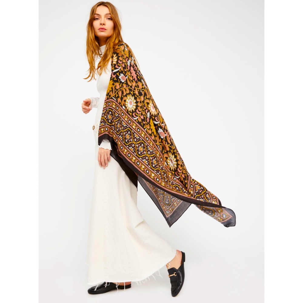 Free People Kimono Black Magic Dance Border Print
